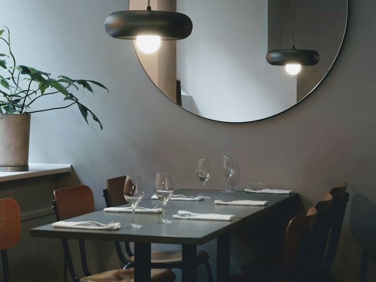 LIVS Öl & Vinbar Oberoende sortiment av Hantverksöl och Naturvin